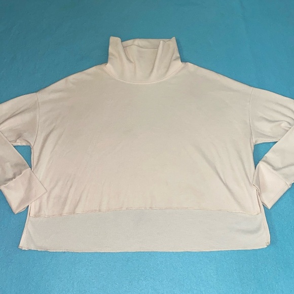 AMERICAN EAGLE OUTFITTERS waffle knit turtleneck long sleeve oversize top size S - Picture 3 of 16